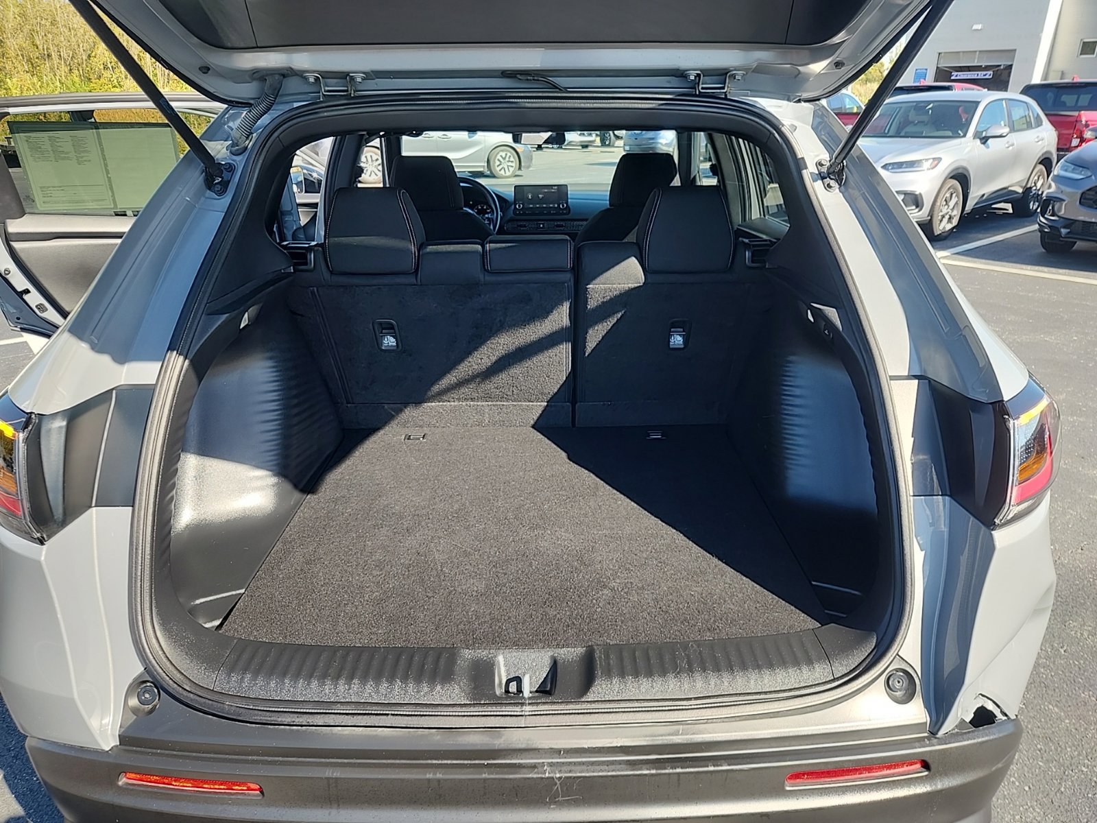 Used 2025 Honda HR-V Sport image 31
