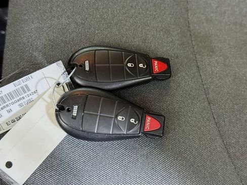 Used 2024 RAM 1500 Classic SLT image 32