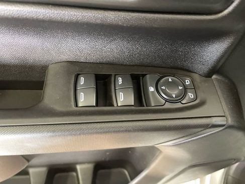 Used 2021 Chevrolet Silverado 1500 Custom AWD/4WD image 13