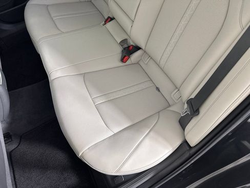 Used 2025 Hyundai Sonata Limited FWD image 30