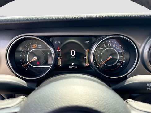 Used 2023 Jeep Wrangler Sport AWD/4WD image 36