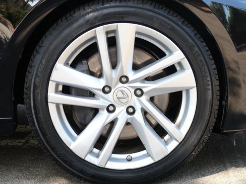 Used 2016 Lexus IS 300 AWD image 10