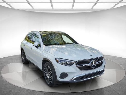Certified 2026 Mercedes-Benz GLC 300 4MATIC image 2