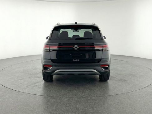 Used 2025 Volkswagen Taos SE image 7