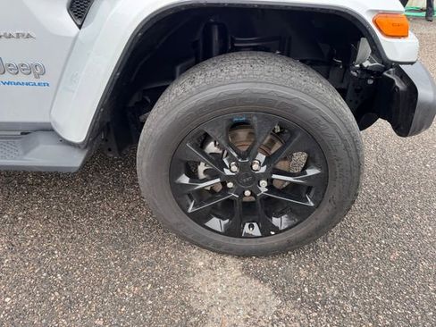 Used 2023 Jeep Wrangler Unlimited Sahara w/ Cold Weather Group image 11