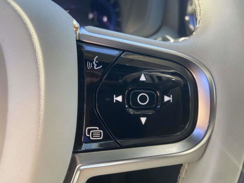 Certified 2023 Volvo XC60 B5 Plus w/ Climate Package image 24