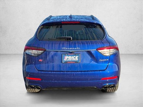 Used 2022 Maserati Levante GT AWD/4WD image 7
