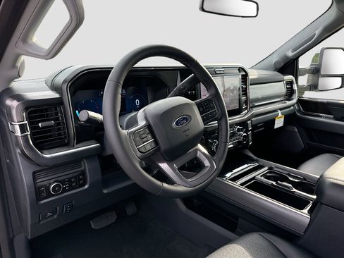 New 2026 Ford F250 4x4 Crew Cab Super Duty image 6