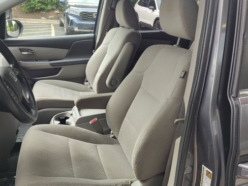 Used 2015 Honda Odyssey EX image 2
