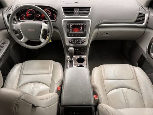 Used 2015 GMC Acadia SLT image 9