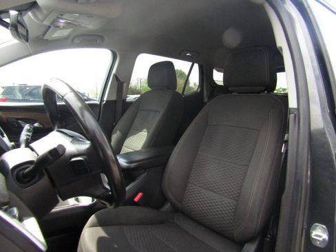 Used 2020 GMC Terrain SLE w/ Driver Convenience Package FWD image 12