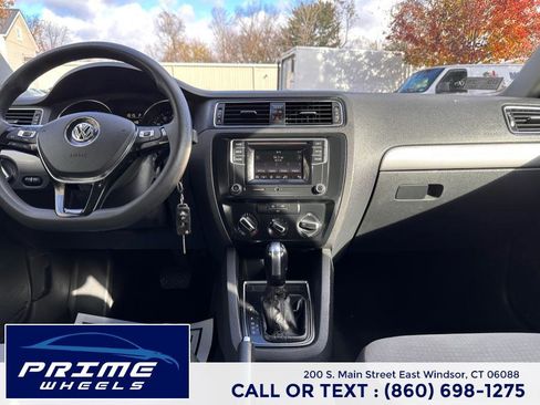 Used 2018 Volkswagen Jetta S image 18