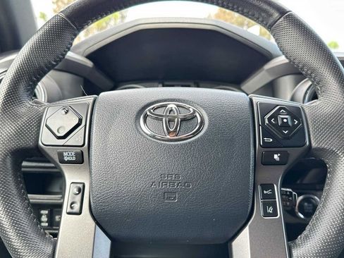 Used 2018 Toyota Tacoma TRD Sport image 24