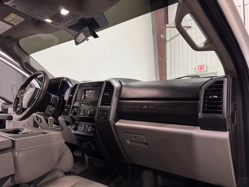 Used 2020 Ford F250 XL w/ Power Equipment Group AWD/4WD image 11
