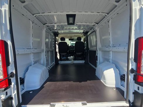 New 2025 RAM ProMaster 1500 w/ Convenience Group FWD image 13