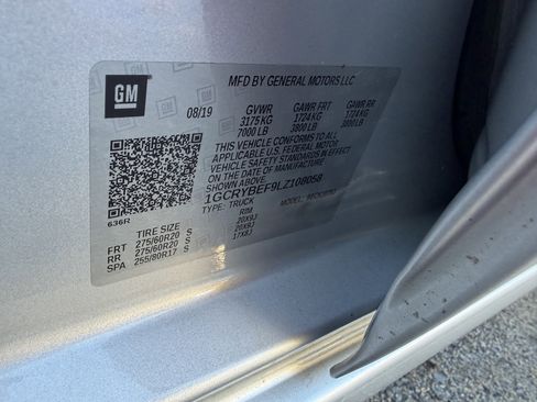 Used 2020 Chevrolet Silverado 1500 Custom w/ Custom Value Package image 27