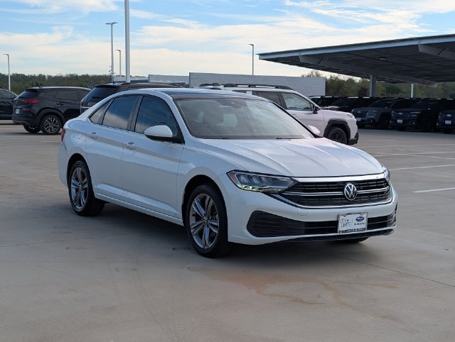 Used 2022 Volkswagen Jetta SE FWD image 7