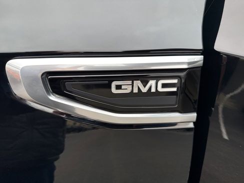 Certified 2022 GMC Yukon Denali w/ Denali Premium Package image 29