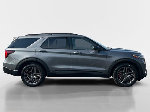 Used 2025 Ford Explorer ST-Line w/ Premium Package AWD/4WD image 7
