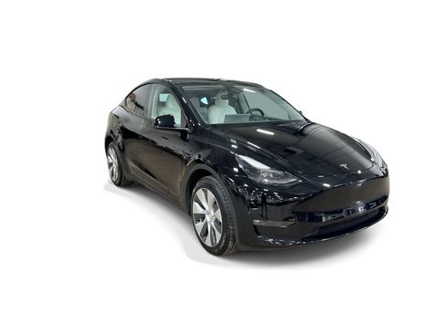Certified 2023 Tesla Model Y Long Range AWD/4WD image 8