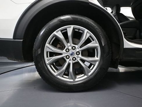 Used 2020 Ford Explorer XLT w/ Equipment Group 202A image 15