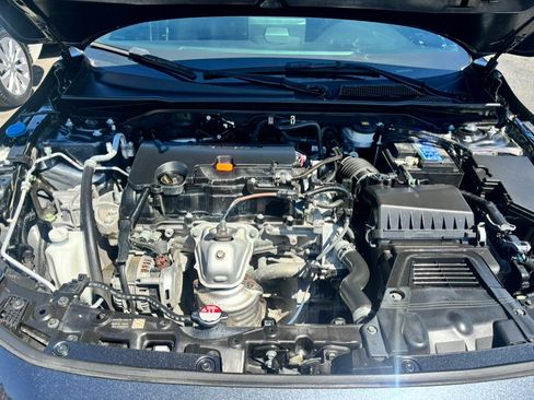 Used 2022 Honda Civic Sport image 2