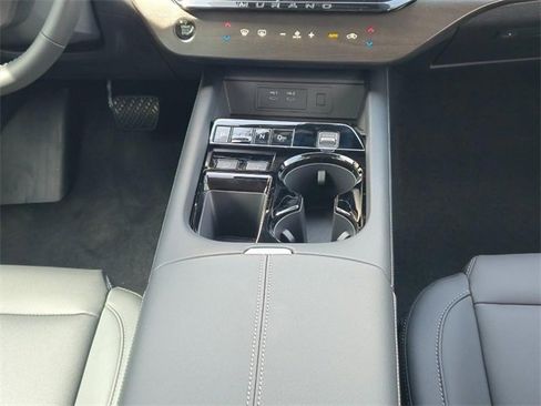 Certified 2025 Nissan Murano SV image 11