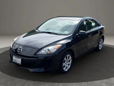 Used 2012 MAZDA MAZDA3 i Sport FWD image 3