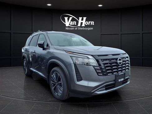 New 2026 Nissan Pathfinder Platinum AWD/4WD image 2