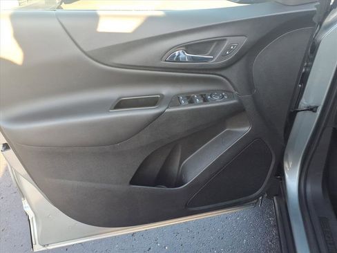 Used 2023 Chevrolet Equinox LT w/ LPO, Floor Liner Package image 10