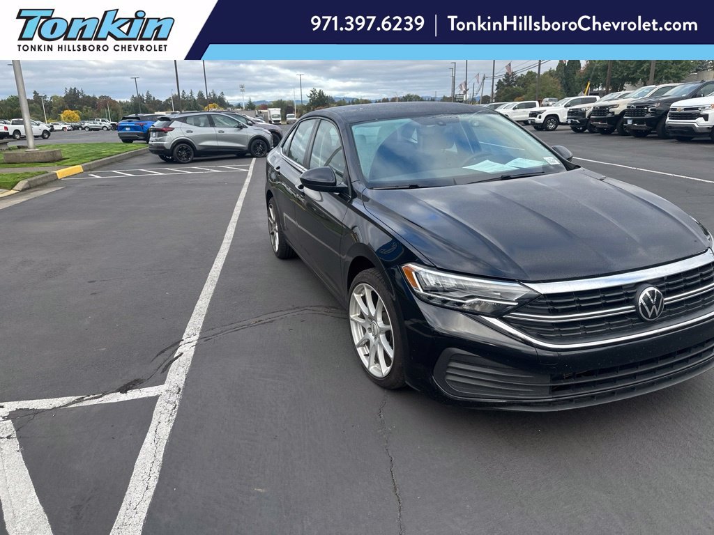 Used 2023 Volkswagen Jetta S FWD image 1