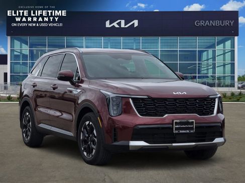 Certified 2025 Kia Sorento S FWD image 3