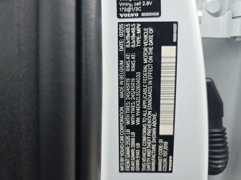 Certified 2025 Volvo EX30 Ultra image 45