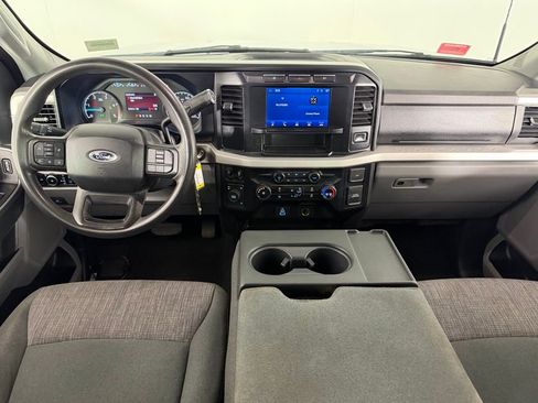 Used 2024 Ford F350 XLT image 13
