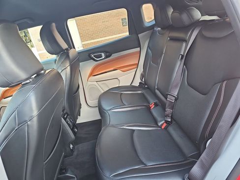 Certified 2023 Jeep Compass Limited image 13