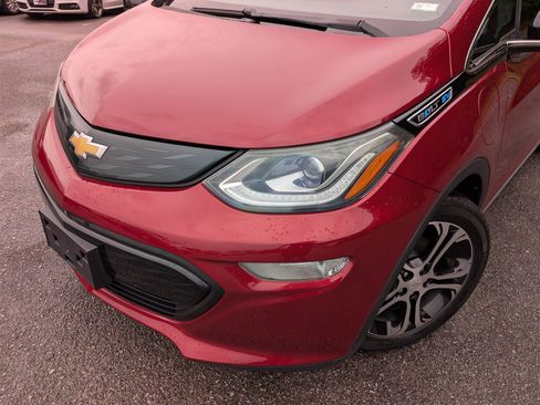 Used 2019 Chevrolet Bolt Premier w/ Infotainment Package FWD image 13