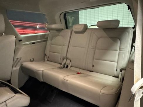 Used 2019 Lincoln Navigator Reserve AWD/4WD image 15