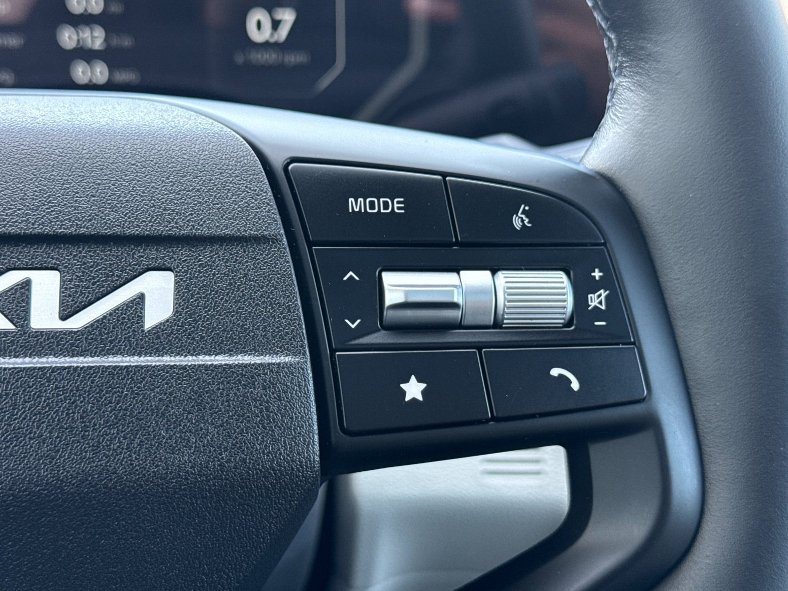 New 2026 Kia Sportage SX FWD image 29