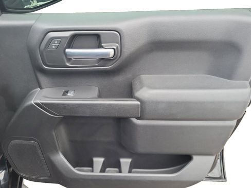 Used 2020 Chevrolet Silverado 1500 Custom Trail Boss w/ Custom Convenience Package image 23