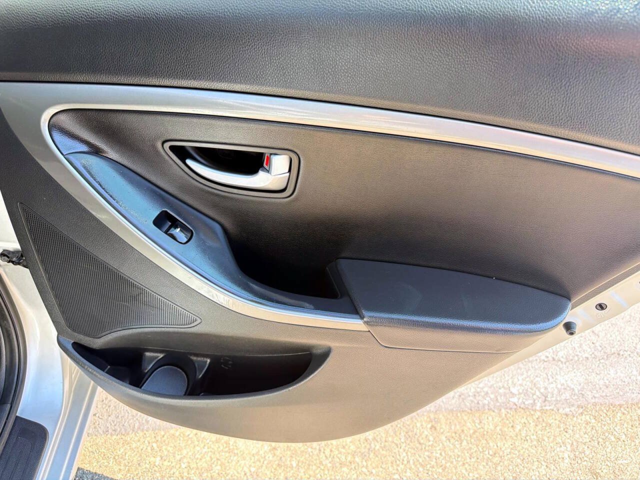 Used 2013 Hyundai Elantra GT w/ Style Pkg FWD image 10