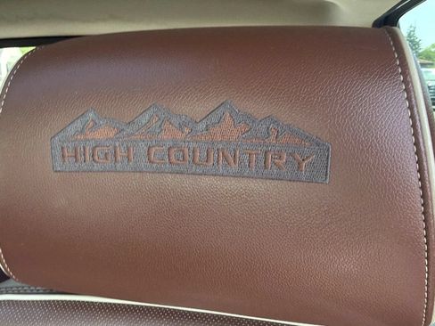 Used 2015 Chevrolet Silverado 1500 High Country w/ High Country Premium Package AWD/4WD image 15