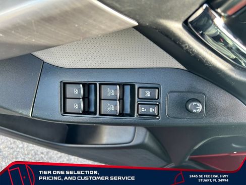 Used 2018 Subaru Forester 2.5i Limited w/ Popular Package #2 AWD/4WD image 11