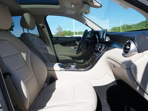 Used 2019 Mercedes-Benz GLC 300 image 54