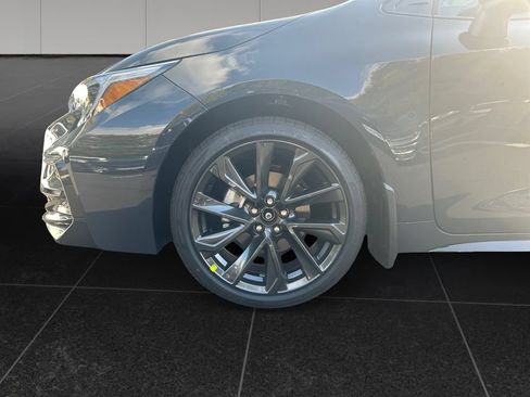 Used 2026 Toyota Corolla SE w/ SE Package FWD image 9