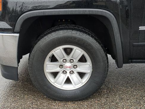 Used 2019 GMC Sierra 1500 SLE w/ SLE Value Package image 19