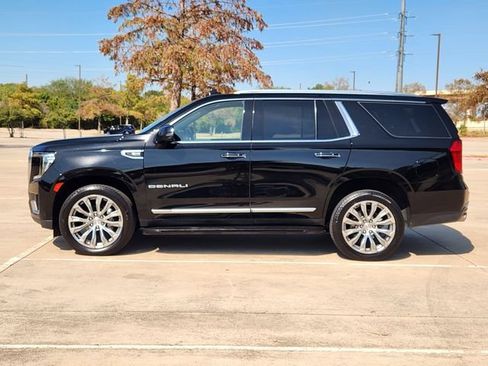 Used 2021 GMC Yukon Denali AWD/4WD image 4