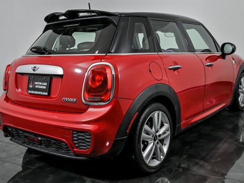 Used 2015 MINI Cooper 4-Door Hardtop image 10