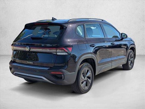 Used 2025 Volkswagen Taos S FWD image 2