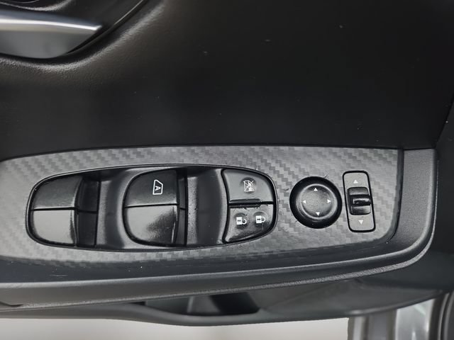 Used 2021 Nissan Sentra SV FWD image 17