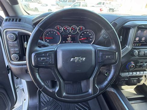 Used 2021 Chevrolet Silverado 1500 LT Trail Boss AWD/4WD image 18